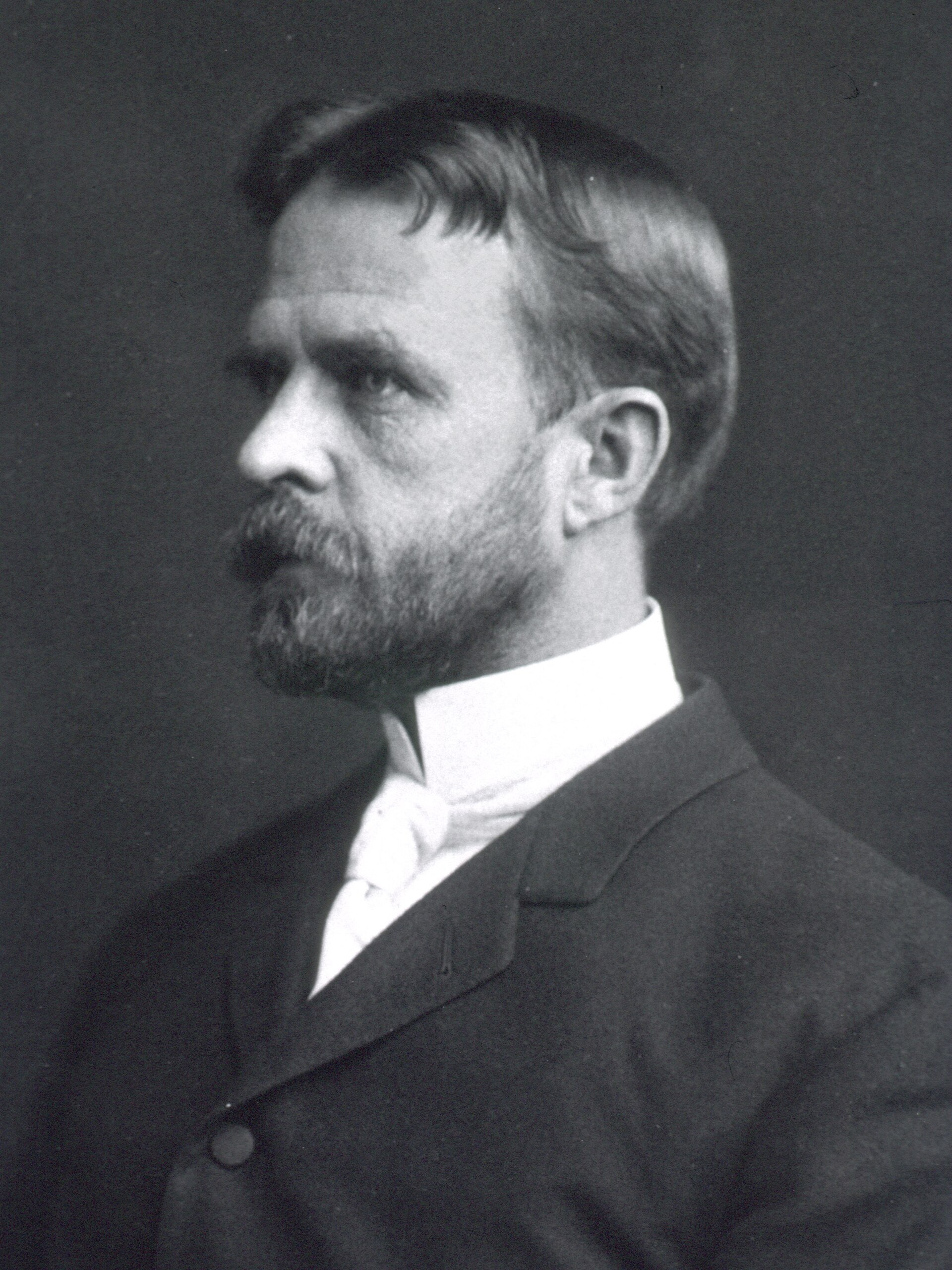 Imagem de referência de Thomas Hunt Morgan, descrito nos dados abertos como zoólogo e geneticista norte-americano (1866-1945)