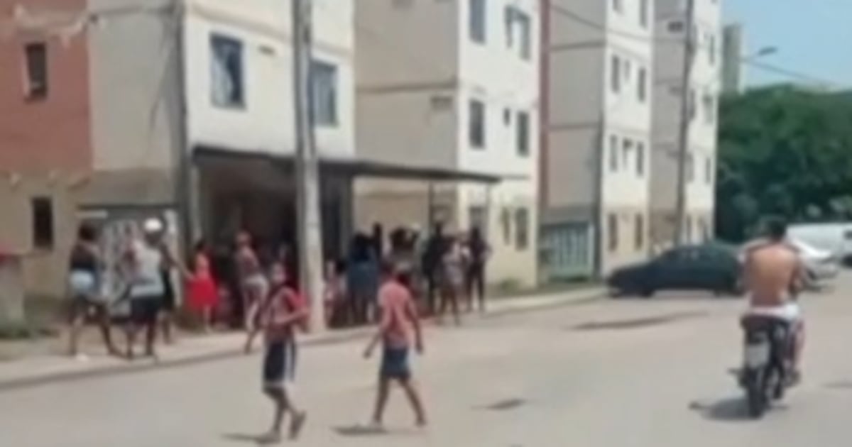 Polícia recupera seis veículos roubados durante ação contra desmanche em Belford Roxo (RJ)
