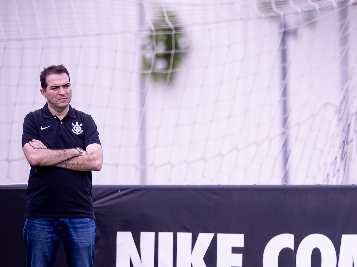 Corinthians: Marcelo Paz se sentiu desprotegido por Stábile, que cedeu às pressões; saiba bastidores