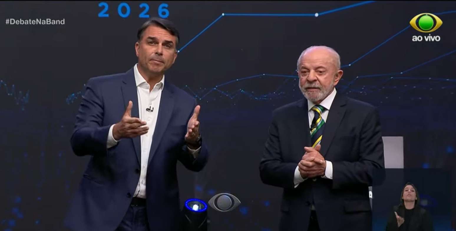 O confronto entre Fl&aacute;vio Bolsonaro (PL) e Lula (PT) fez a Band vencer a Globo, como tamb&eacute;m ocorreu em 2022, no debate entre o petista e Jair Bolsonaro (PL)