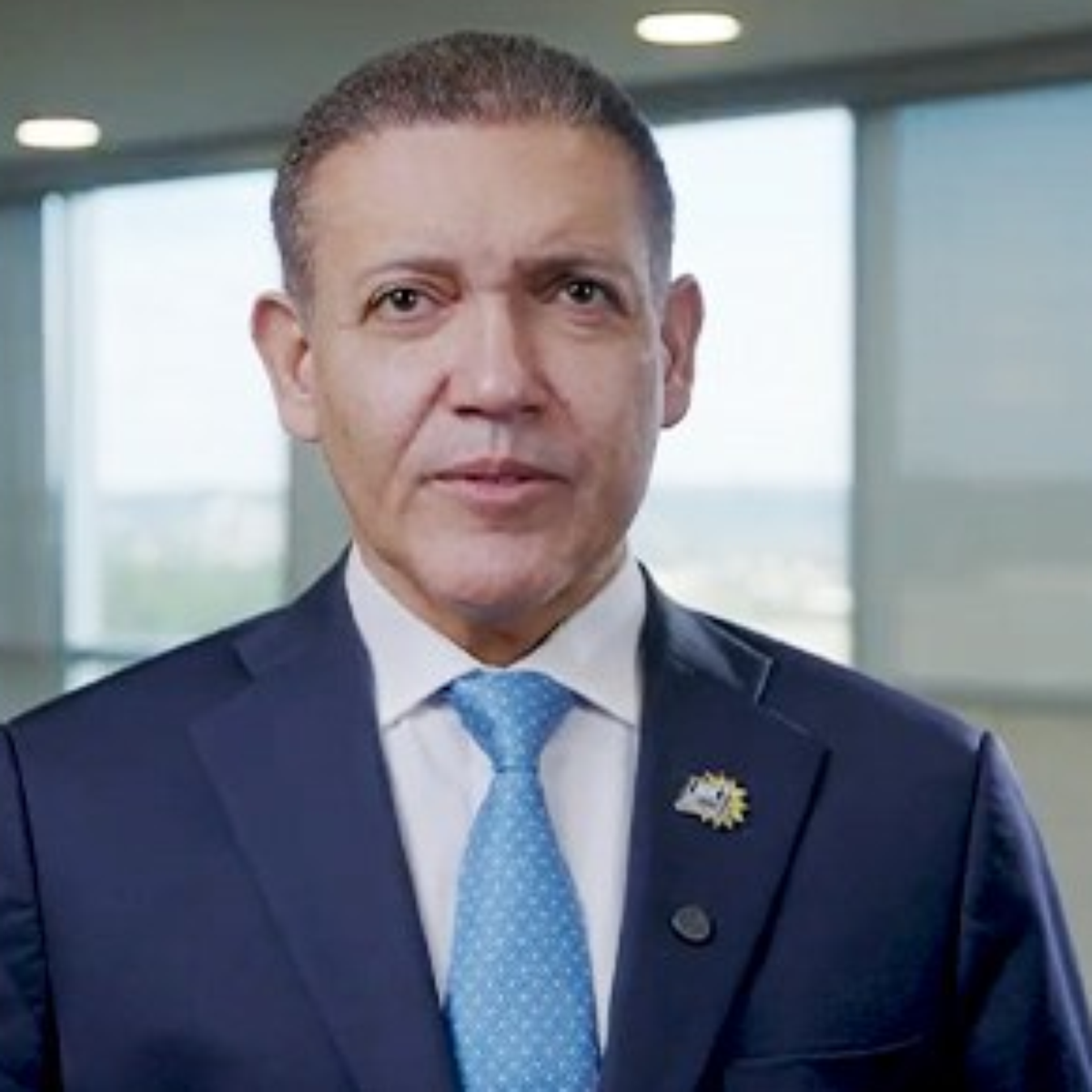 Nunes Marques segue decisão de Zanin e determina que urnas que não foram fechadas sigam votação
