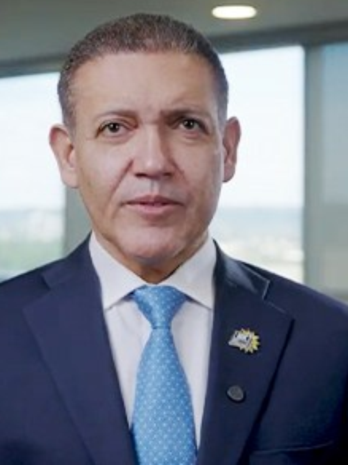 Nunes Marques segue decisão de Zanin e determina que urnas que não foram fechadas sigam votação