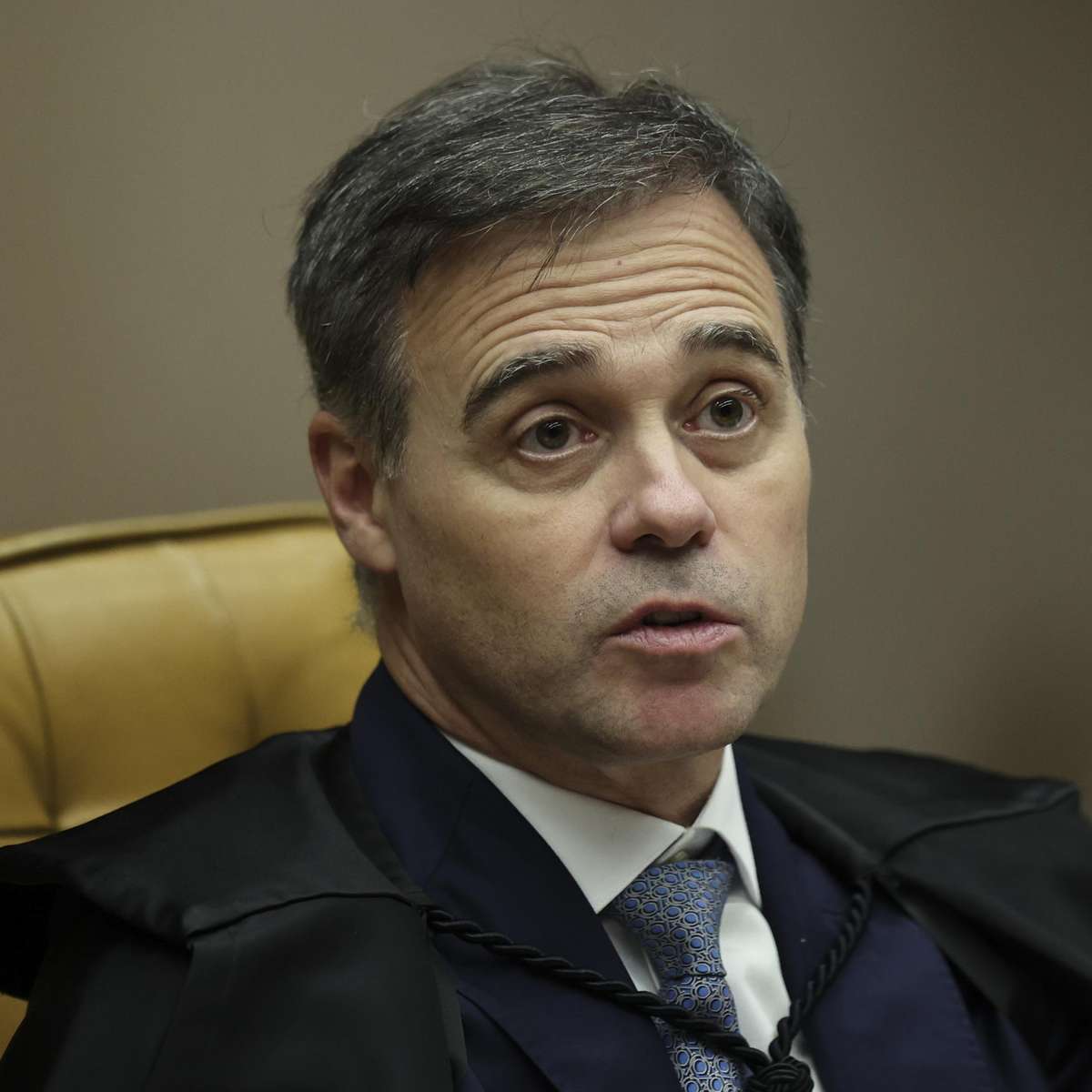 André Mendonça é sorteado relator de pedido de Lula para divulgar sigilos em disputa com Flávio Bolsonaro