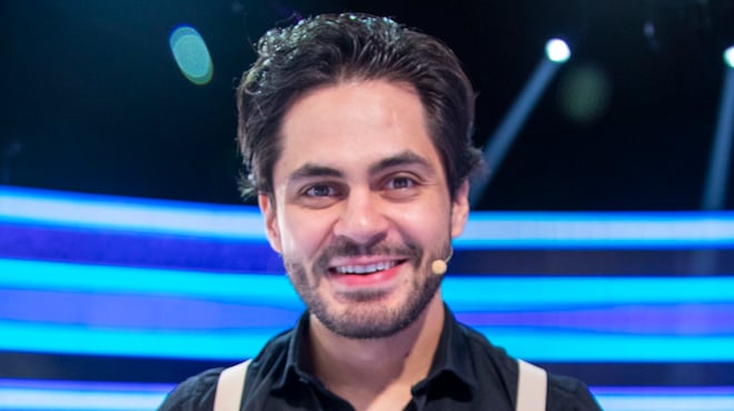 Acerte ou Caia! reúne famosos em busca de um prêmio de até R$ 300 mil neste domingo (18)