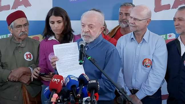 André Mendonça é sorteado relator de pedido de Lula para divulgar sigilos em disputa com Flávio Bolsonaro