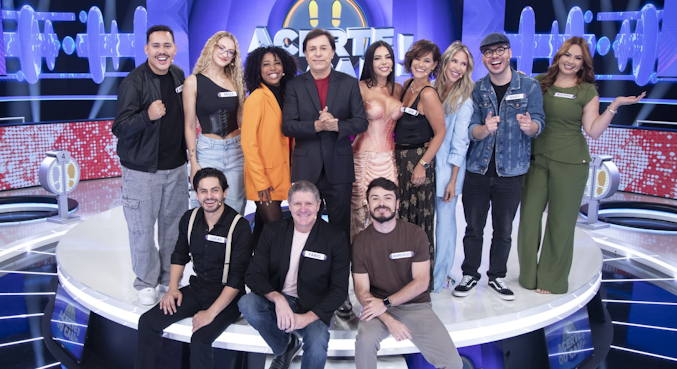 Acerte ou Caia! reúne famosos em busca de um prêmio de até R$ 300 mil neste domingo (18)