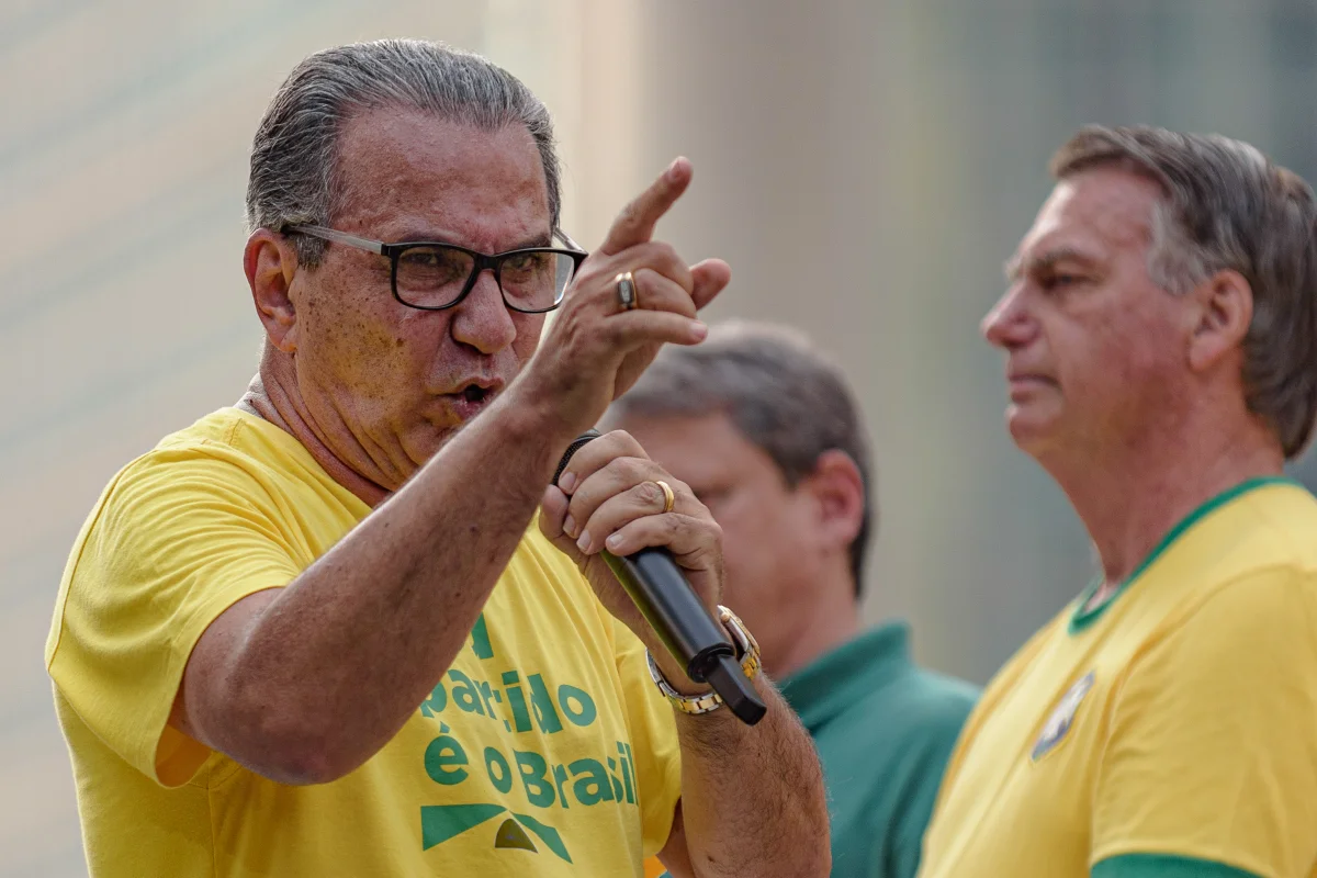 Fachin arquiva investigação da PF e manda devolver passaporte de Malafaia