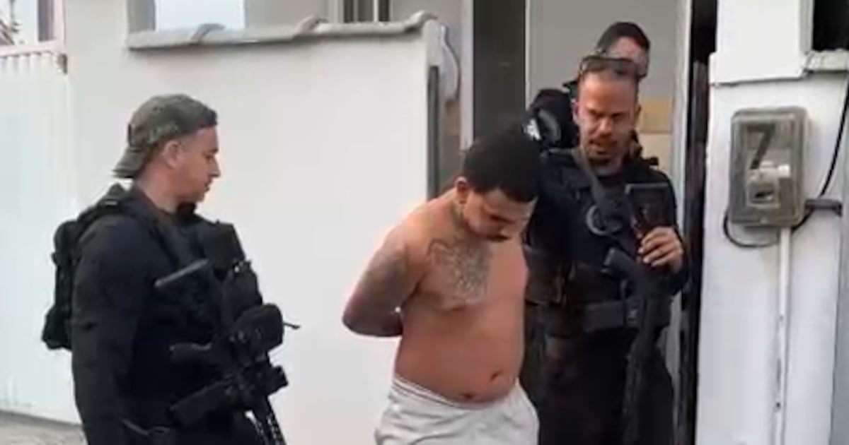 Polícia faz operação contra esquema de tráfico ligado ao CV com participação de PMs no RJ