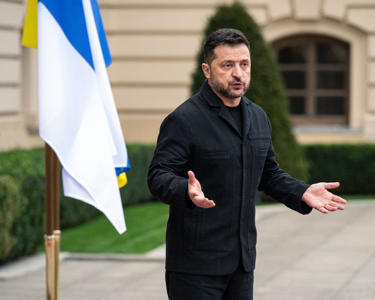 Breve sobre a guerra na Ucrânia: Zelenskyy afirma que as negociações de paz trilaterais com a Rússia serão retomadas