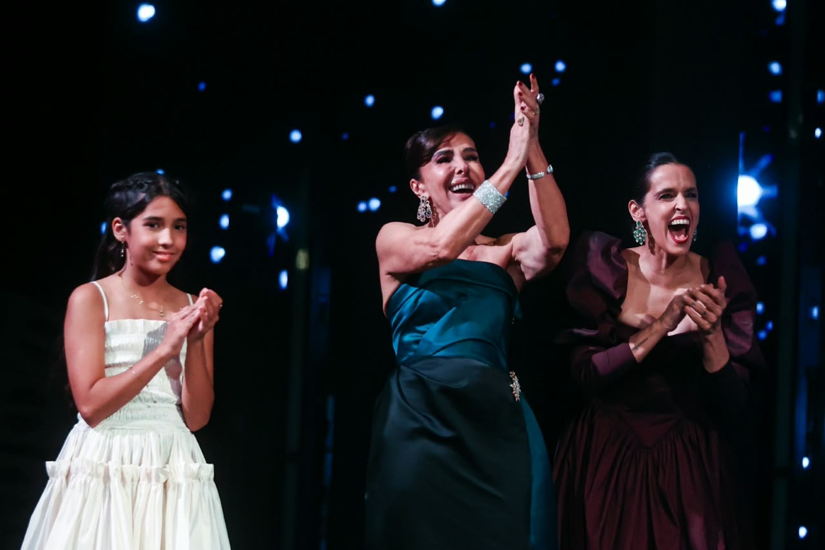 Marita Estevão Lira celebra 15 anos em incrível festa com família e amigos