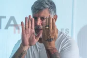 Alexandre Frota pede apreensão do passaporte de Flávio Bolsonaro