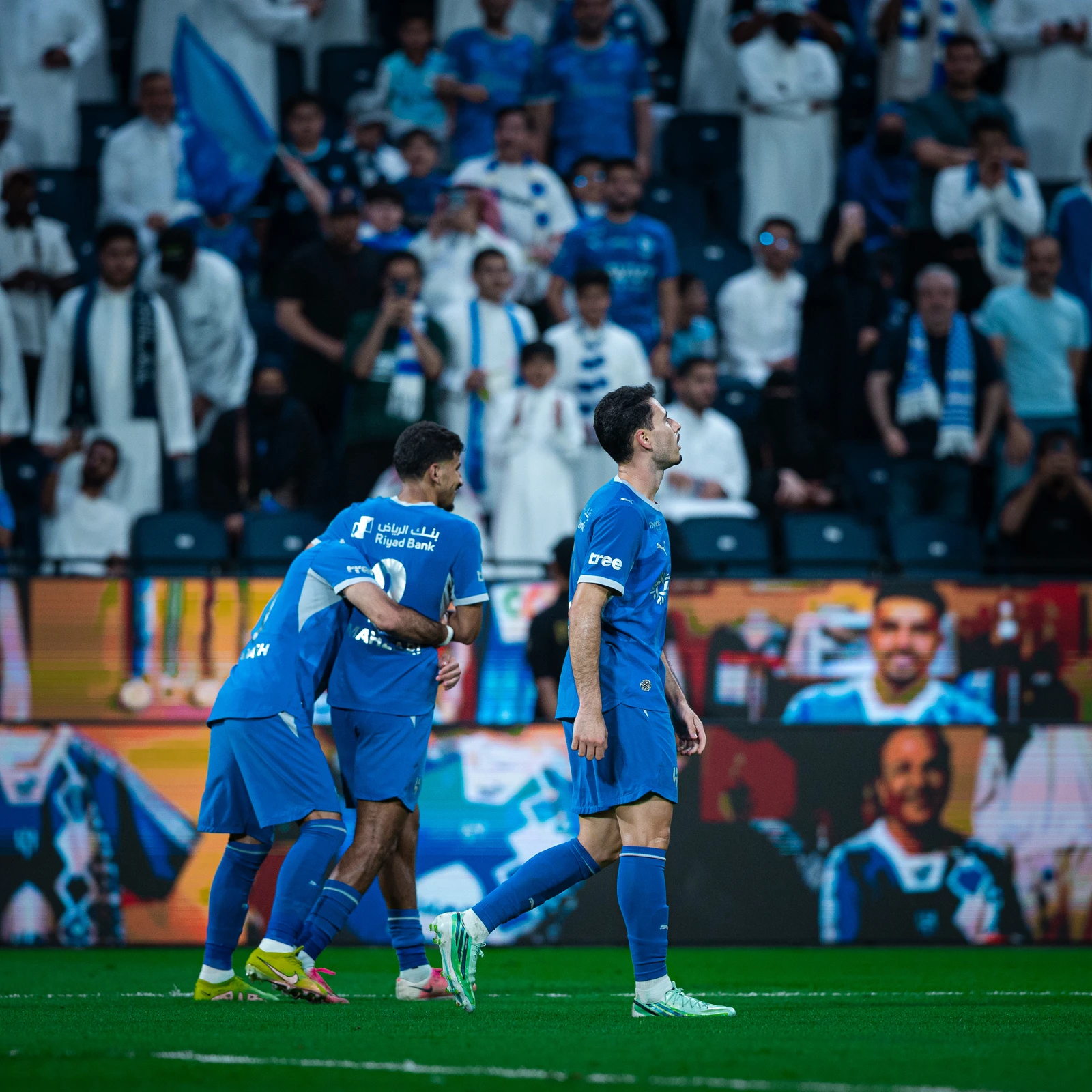 Ilenikhena define o tom para o Al-Ittihad, enquanto o thriller do Al-Qadsiah prepara o confronto de topo da tabela com o Al-Hilal