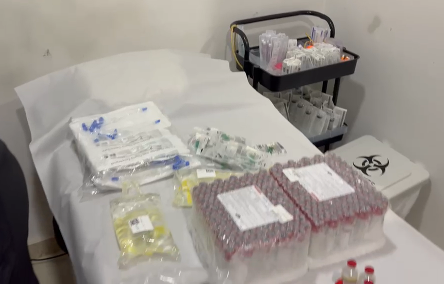 Polícia investiga clínica de estética por procedimentos irregulares em Nova Iguaçu (RJ)