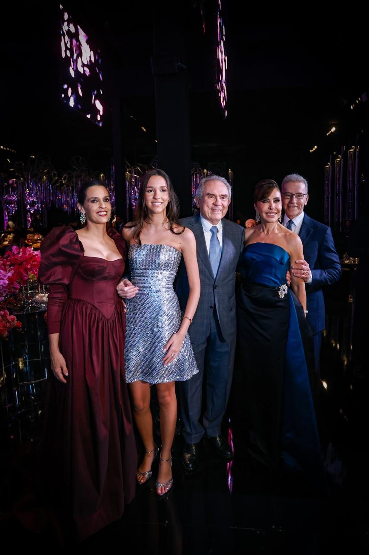 Marita Estevão Lira celebra 15 anos em incrível festa com família e amigos