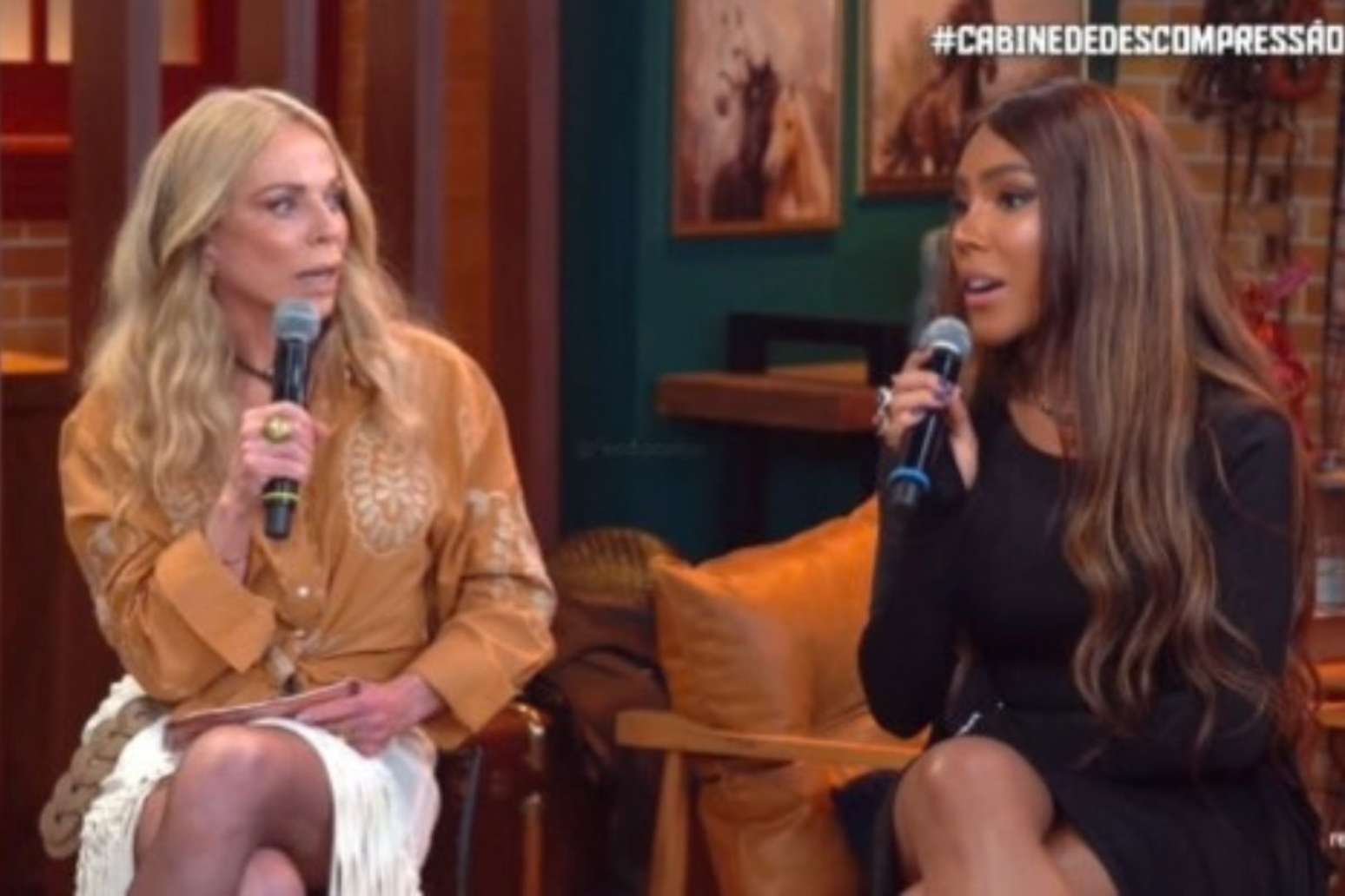Carol Lekker conta para Adryana sobre a morte de Rick