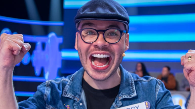 Acerte ou Caia! reúne famosos em busca de um prêmio de até R$ 300 mil neste domingo (18)