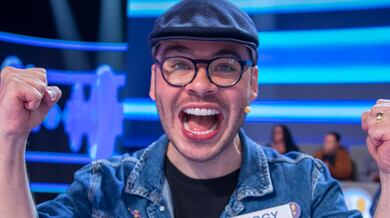 Acerte ou Caia! reúne famosos em busca de um prêmio de até R$ 300 mil neste domingo (18)