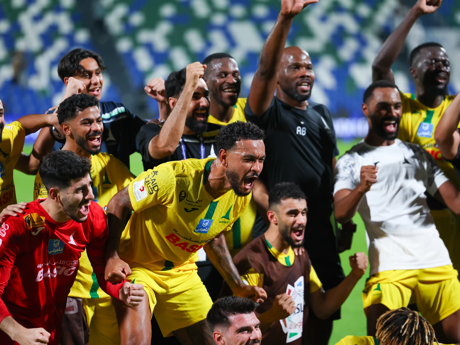 Ilenikhena define o tom para o Al-Ittihad, enquanto o thriller do Al-Qadsiah prepara o confronto de topo da tabela com o Al-Hilal