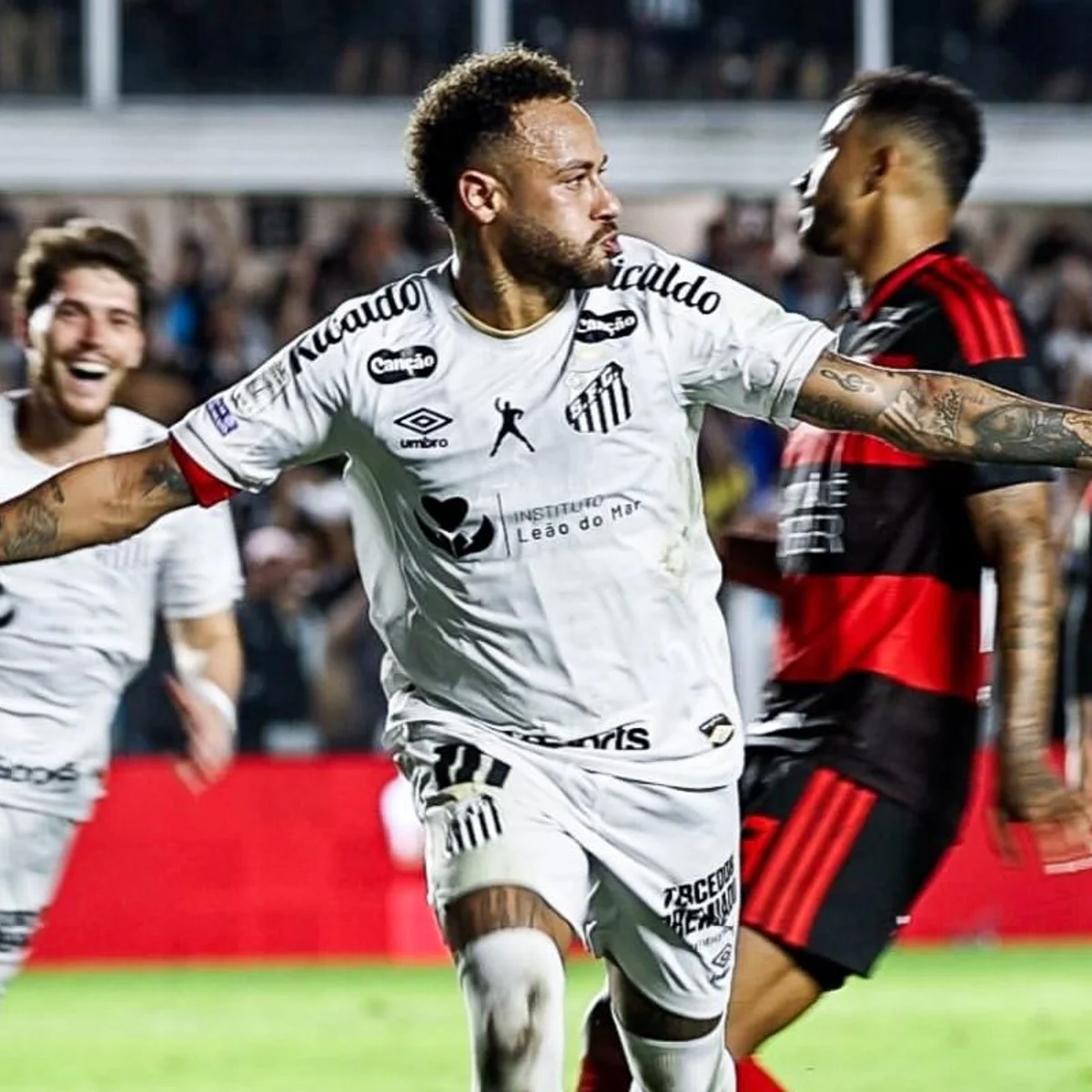 "Revoluciona o Brasileirão", diz jornal espanhol após doblete de Neymar