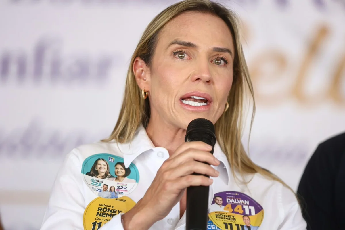 Celina sobre Legendários usando quartel do CBMDF: Temos que ver o objetivo
