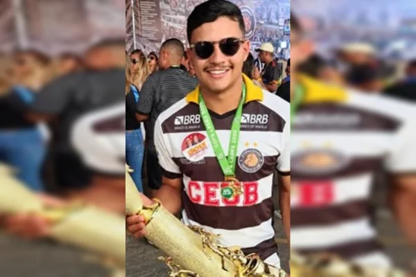 Filho de liderança do PT-DF morreu após misturar energético e lança-perfume - destaque galeria