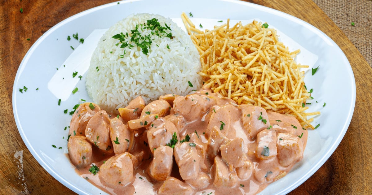Estrogonofe de frango cremoso: veja como preparar essa receita para o almoço de sábado
