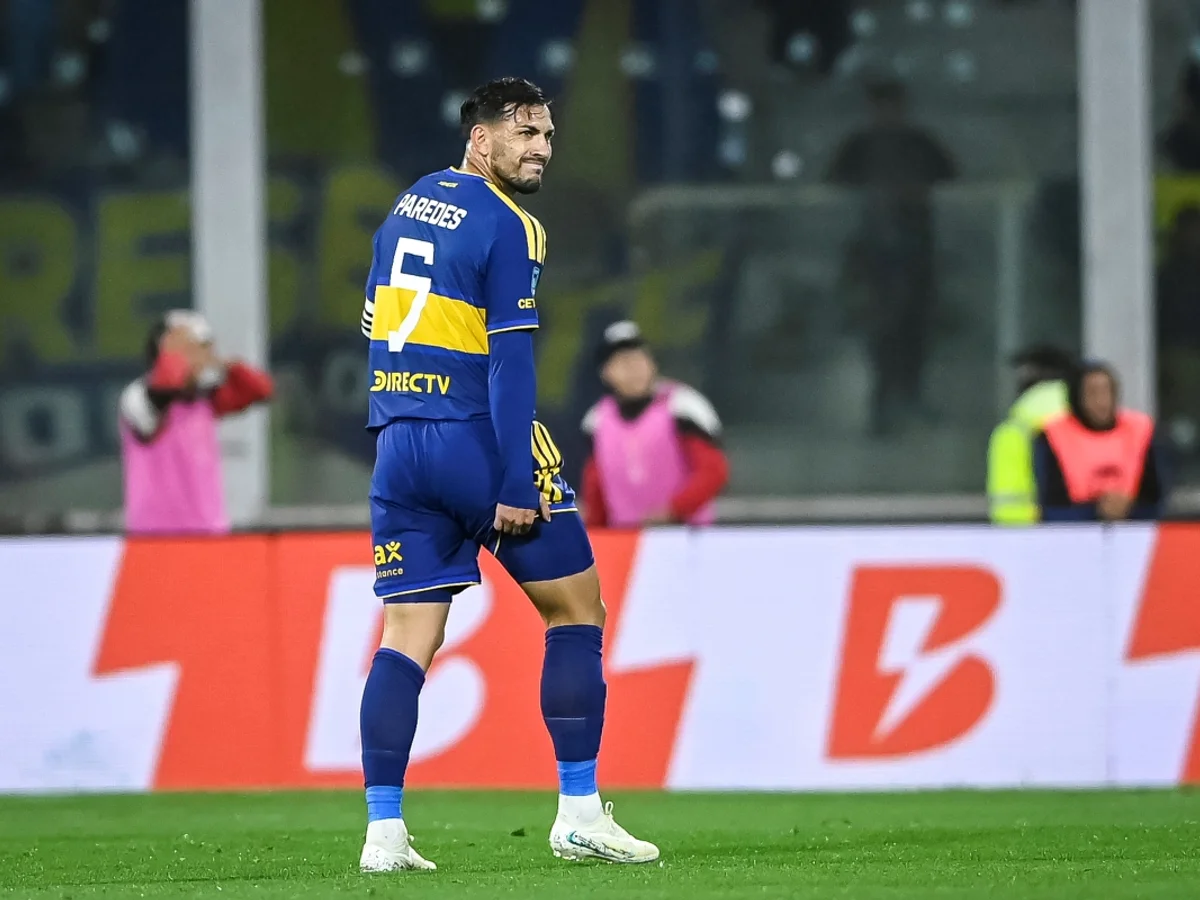 Jornal argentino confirma desfalque de Paredes para jogo contra o Vasco