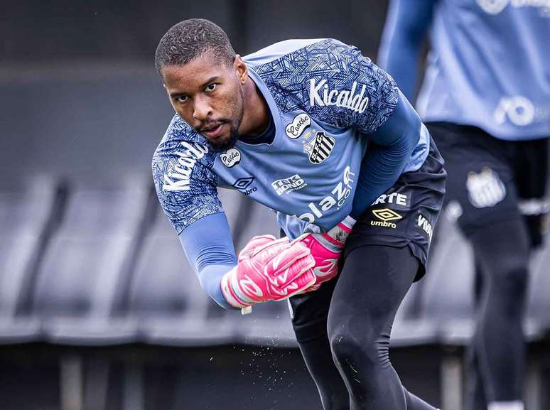 Brazão deixa tipoia e avança na recuperação para voltar ao Santos