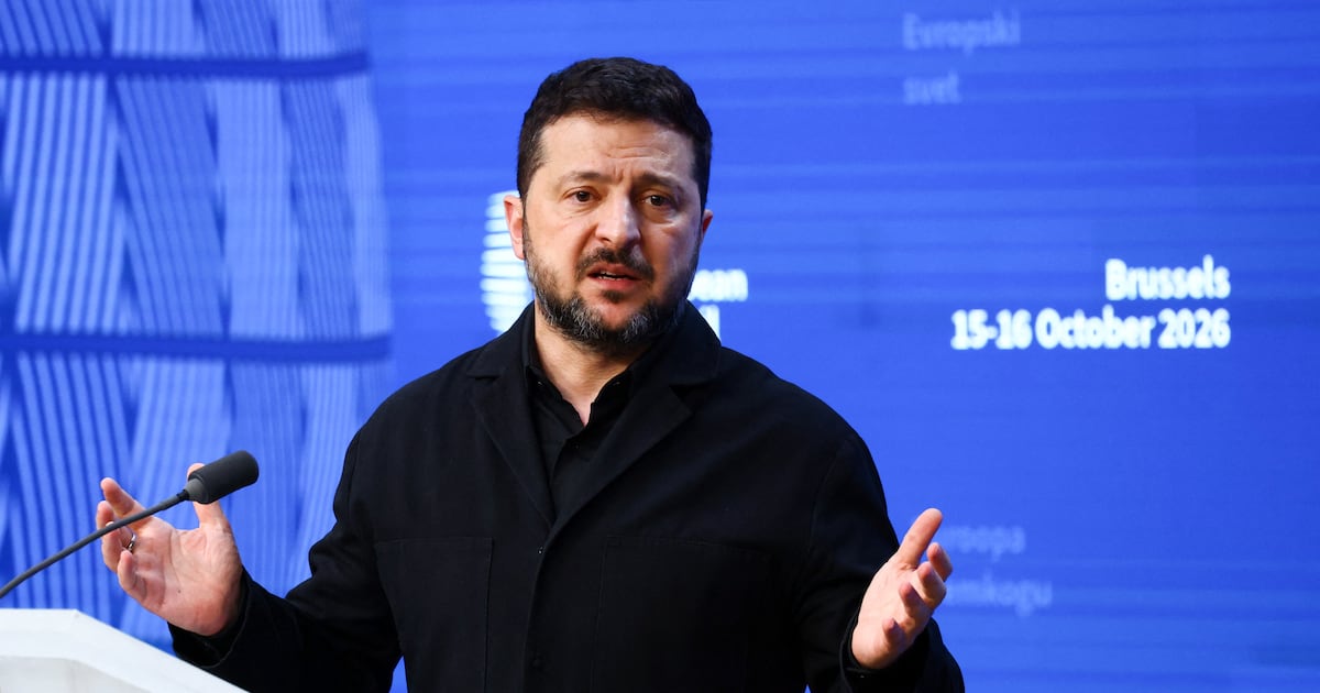 Zelensky diz que Rússia atacou infraestrutura energética da Ucrânia e pede sanções dos EUA