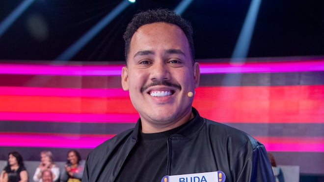 Acerte ou Caia! reúne famosos em busca de um prêmio de até R$ 300 mil neste domingo (18)