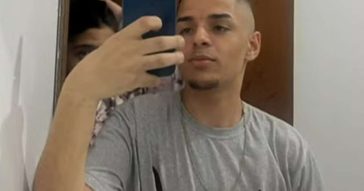 Jovem de 20 anos morre após ser baleado 27 vezes por PMs; policiais dizem ter confundido celular com arma