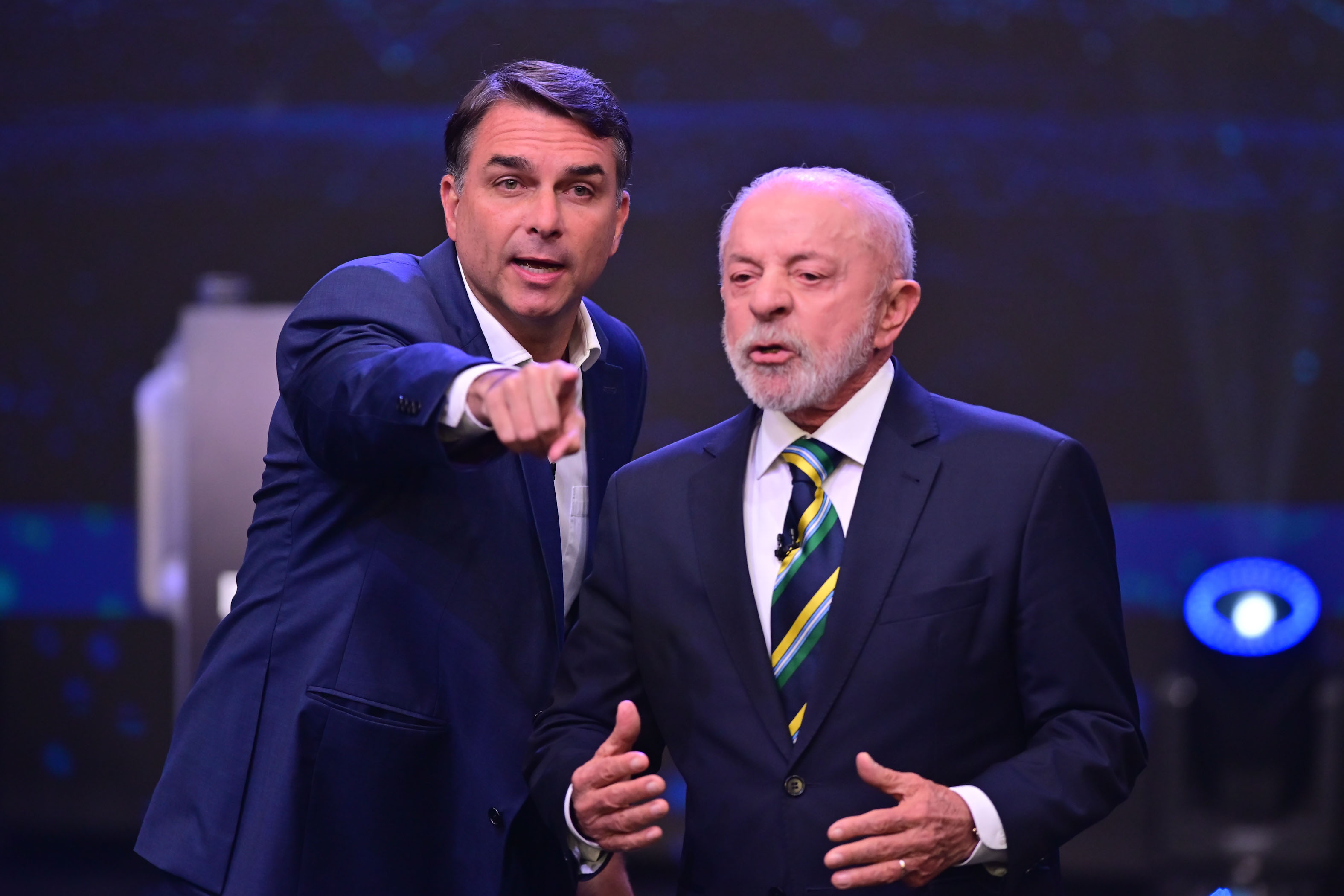 PT recorre e pede que Mendonça abra sigilos de Flávio e Lula para evitar divulgação seletiva