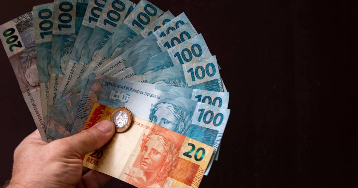 Governo libera abono salarial extra nesta quinta-feira; veja quem tem direito